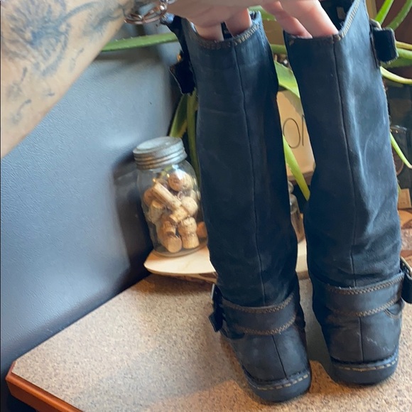 B.O.C. Leather Boots wide calf - Picture 4 of 6